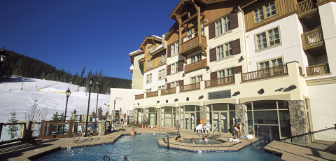 SUN PEAKS GRAND HOTEL image 2