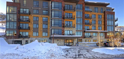 LIFT CONDOMINIUMS AT CANYONS image 1