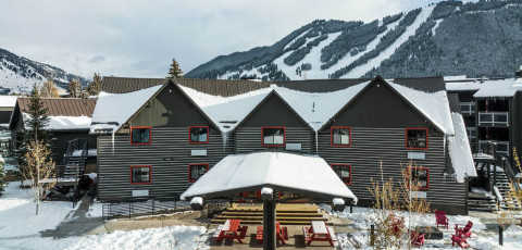 MOUNTAIN MODERN image 3