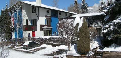 ST. MORITZ LODGE