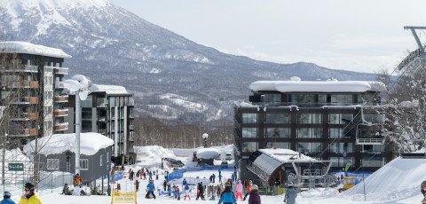 AYA - NISEKO HIRAFU image 2